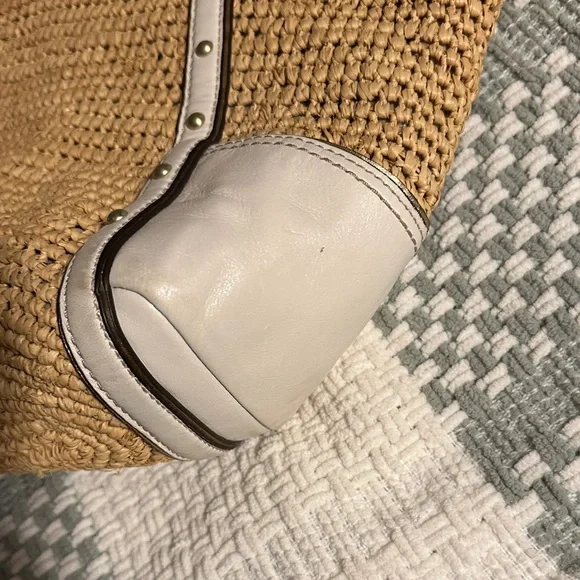 Women’s Coach shoulder bag - Picture 9 of 10